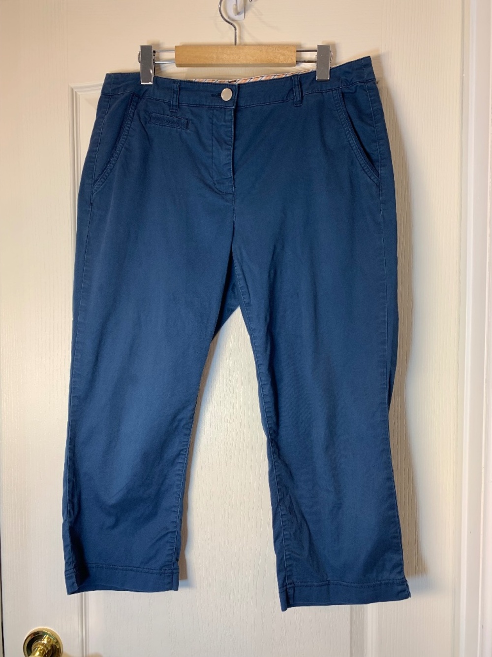 Tribal Women’s Size 8 Blue Stretch Cotton Capri Chino Pants Pockets Comfortable